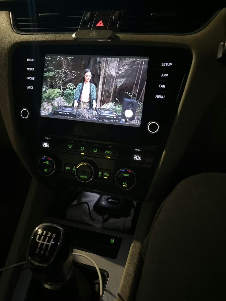 Image #1 from Tom De Winne